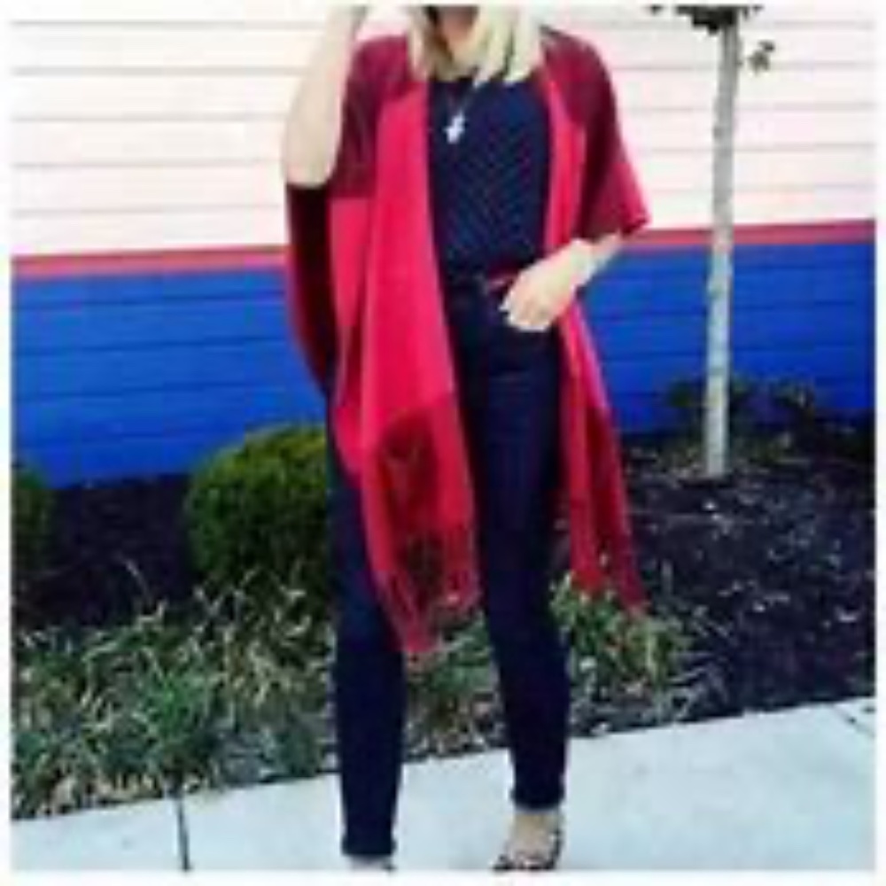 Cabi M/ L Firebrick Fringe Poncho